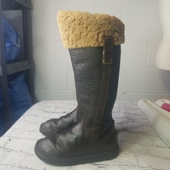 Ugg Locarno 5191 brown leather boots - Picture 13 of 13